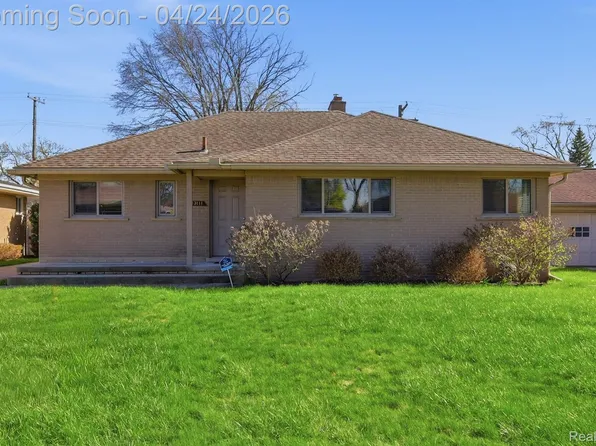 13111 Northfield Blvd, Oak Park, MI 48237