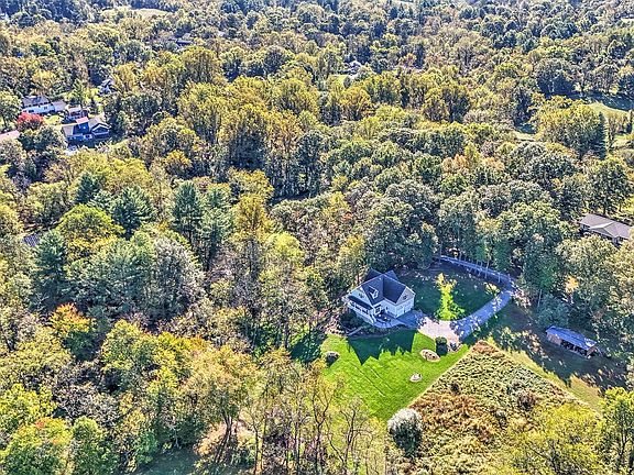 3rd image of 37682 Cooksville Rd