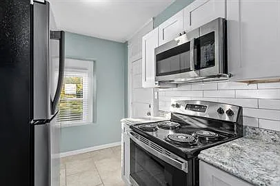 22 & 24 W 34th St - 24-3W — Photo 4