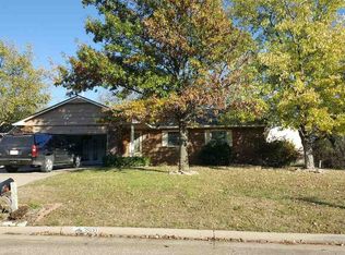 3500 Ridgecrest Rd, Augusta, KS 67010