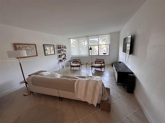 2nd image of 1000 West Ave APT 225