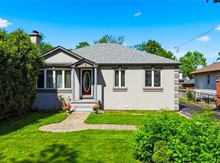 253 Maurice Dr, Oakville, ON L6K 2X2