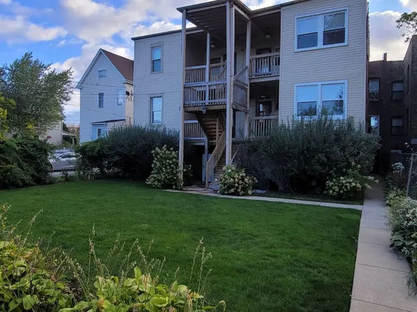 32 S Menard Ave #3N, Chicago, IL 60644