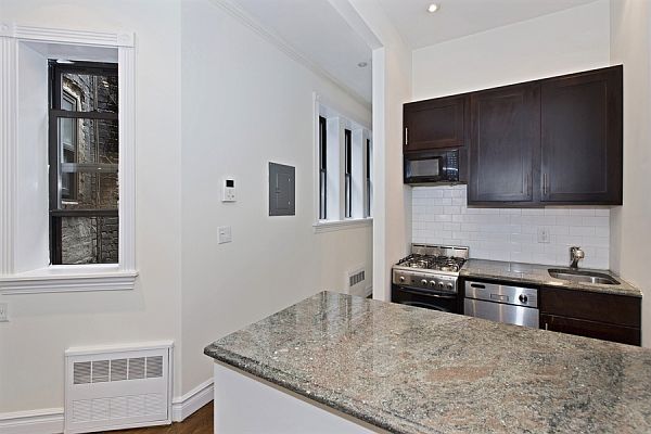 1st image of 420 E 66th St APT 4C