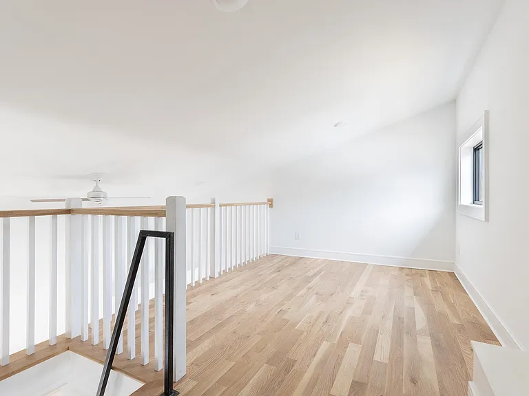 926A Washington St — Photo 20