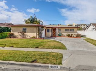 18181 Gleada Ln, Huntington Beach, CA 92646