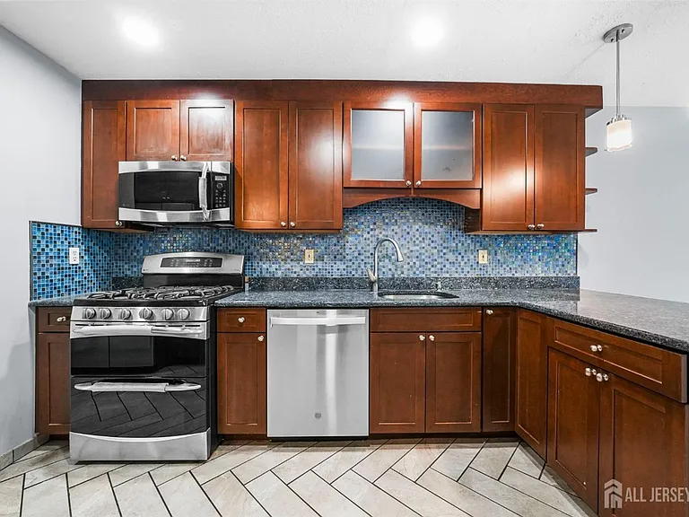 34 Sassafras Ct — Photo 8