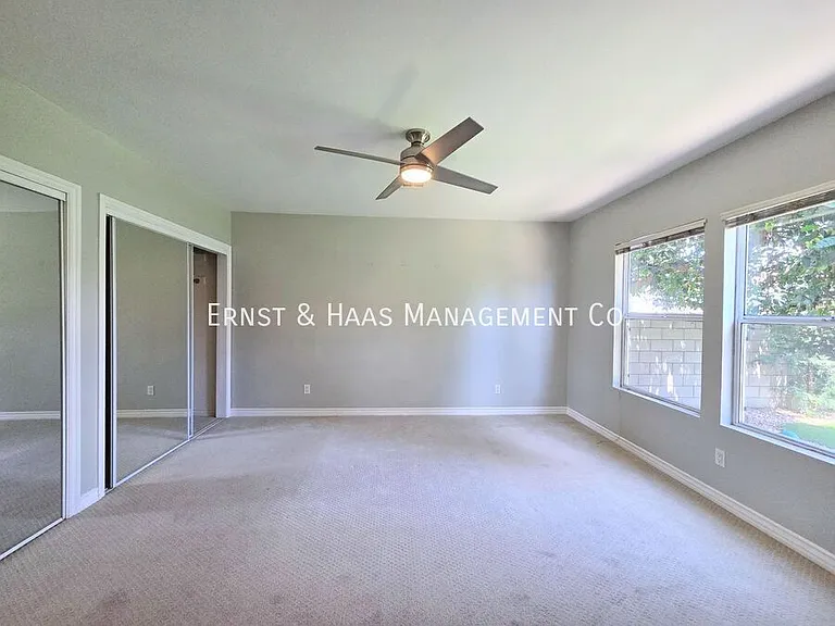 1926 Daisy Ave — Photo 23