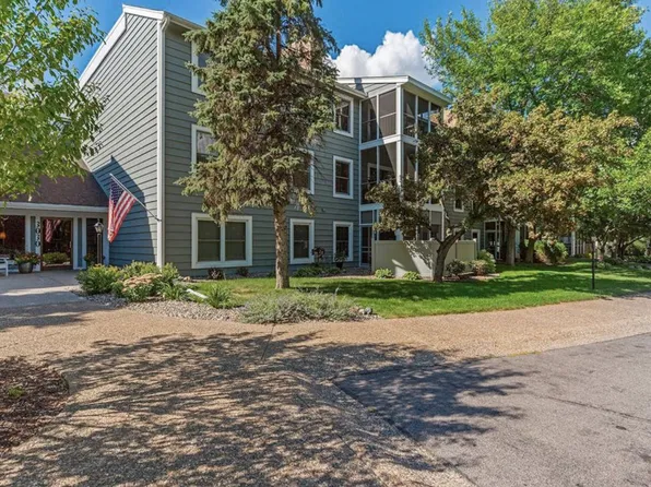 3030 Saint Albans Mill Rd APT 314, Minnetonka, MN 55305