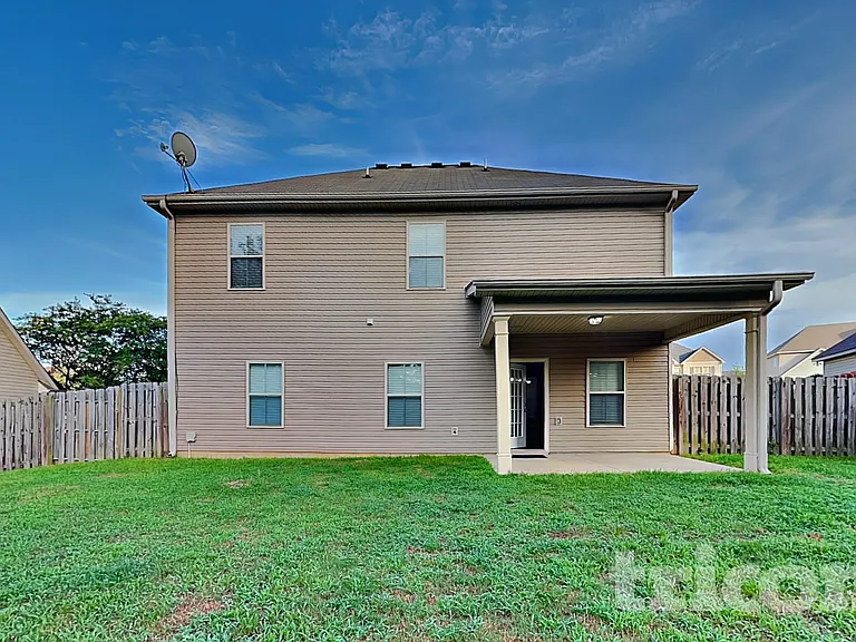 8015 Battle St — Photo 15