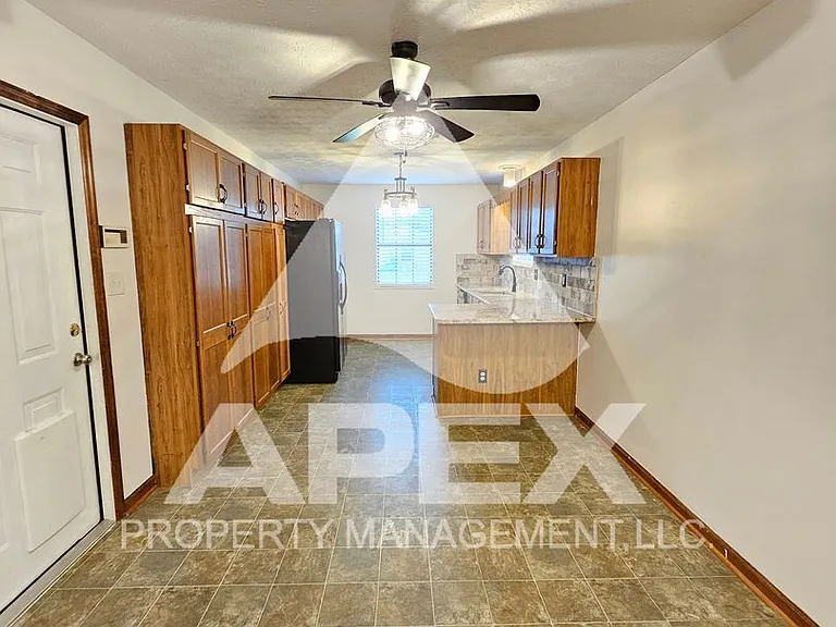 5537 Jericho Ln — Photo 8