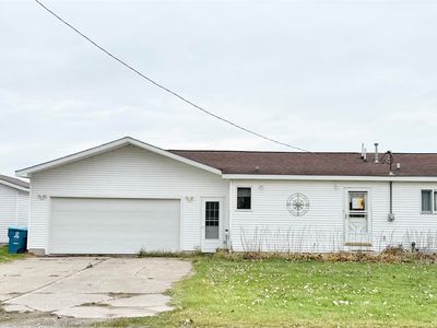 4970 Lakeside Dr, Pinconning, MI, 48650