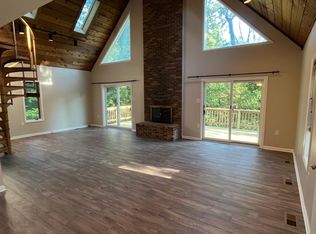 375 Lake Rd, Crownsville, MD 21032