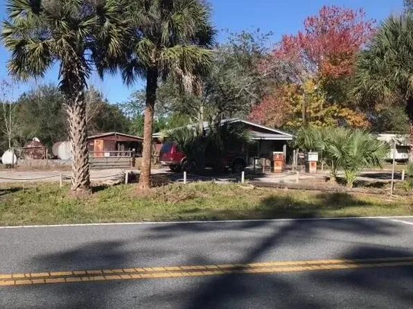 882 County Road 310, Interlachen, FL 32148