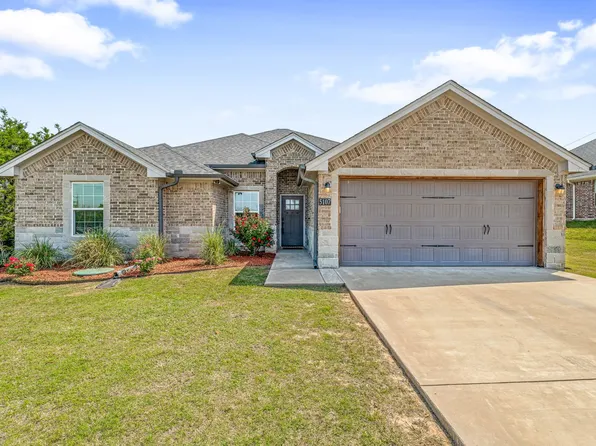 5107 Terlingua Dr, Granbury, TX 76048