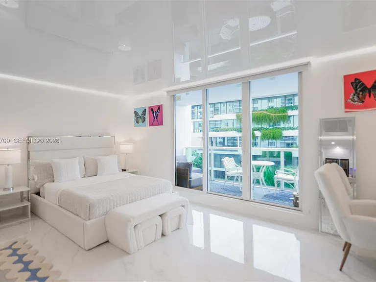 2301 Collins Ave #529 — Photo 7