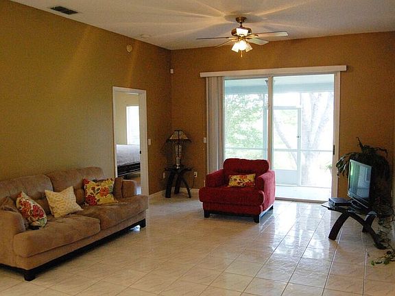 2nd image of 2489 Lake Jackson Cir