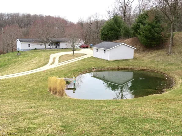 1249 Kensington Rd NE, Carrollton, OH 44615