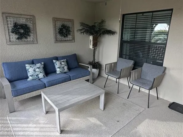 5674 Palmer Cir #203, Bradenton, FL 34211