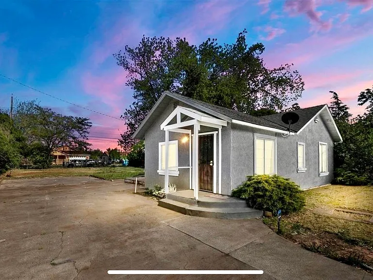 4821 Martin Luther King Jr Blvd — Photo 2