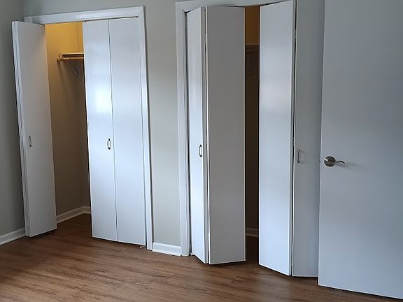 3rd image of 1764 Memorial Dr #3
