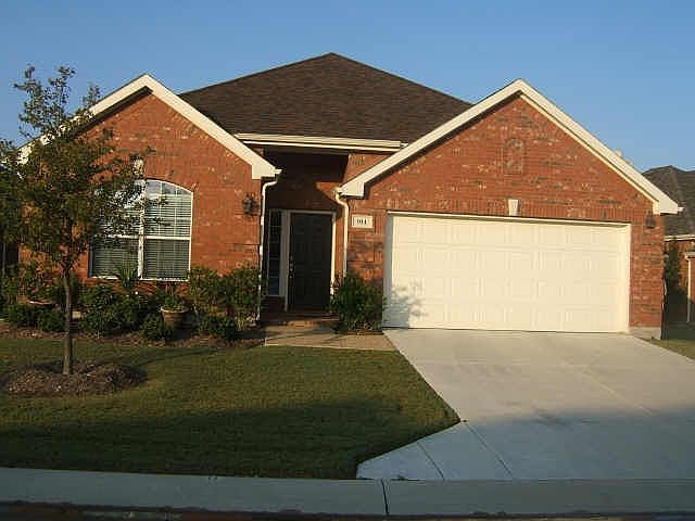 1st image of 914 Grand Cypress Ln