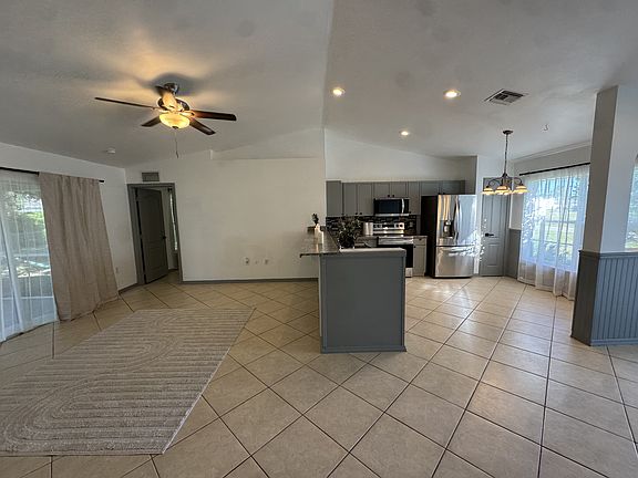 5th image of 3618 NE 18th Pl