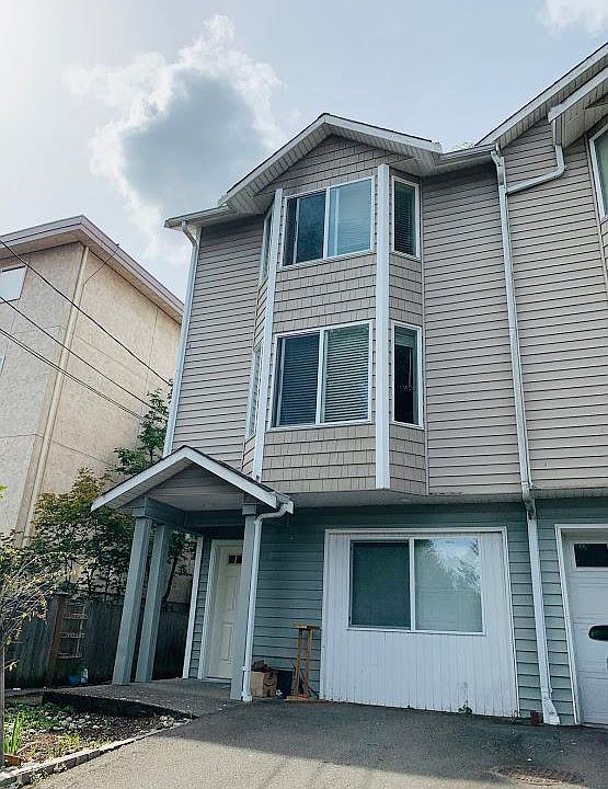 1st image of 12049 32nd Ave NE