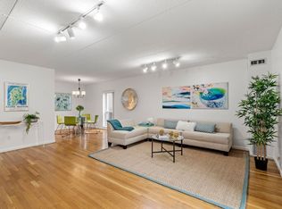 50-56 Broadlawn Park APT 104, Chestnut Hill, MA 02467