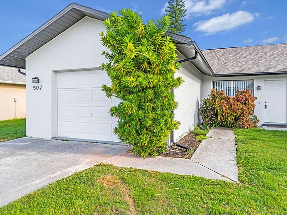 2nd image of 507 SE 8th St #507