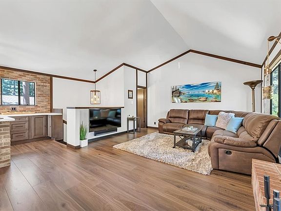 5th image of 811 Southwood Blvd #4