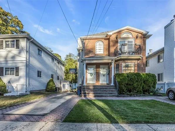 78 Edgewood Road, Port Washington, NY 11050