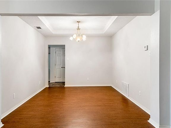 5th image of 1108 Aspen Ave