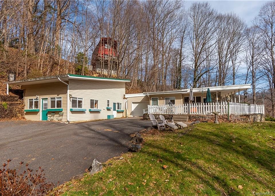 1st image of 54 Rose Garden Ln