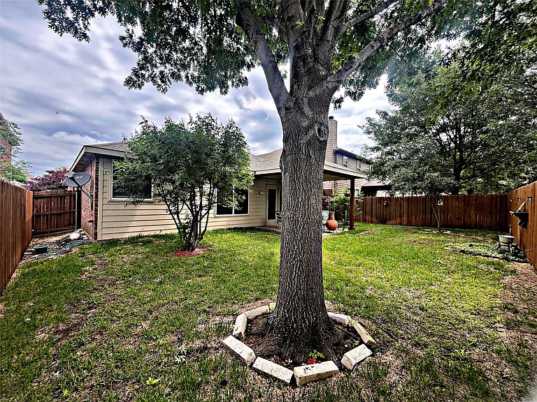 5817 Quicksilver Dr — Photo 5