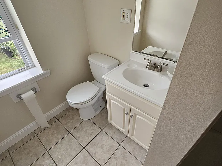 358 Washington Ave — Photo 8