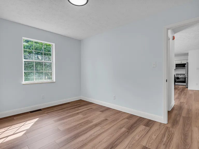 Back bedroom