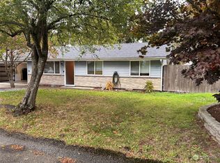 2302 Parkwood Blvd, Puyallup, WA