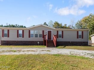 801 Maynard Blvd, Jacksonville, NC 28546