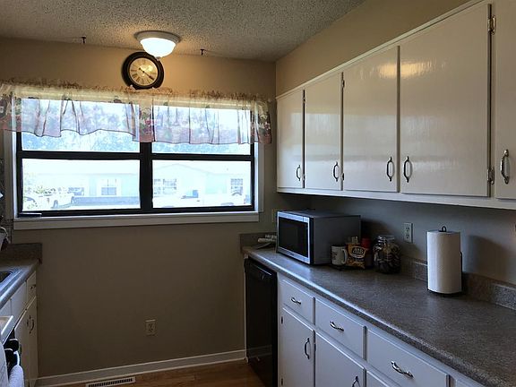 4th image of 1203 E 10th St