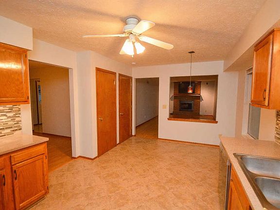 4th image of 5537 Aspen Dr