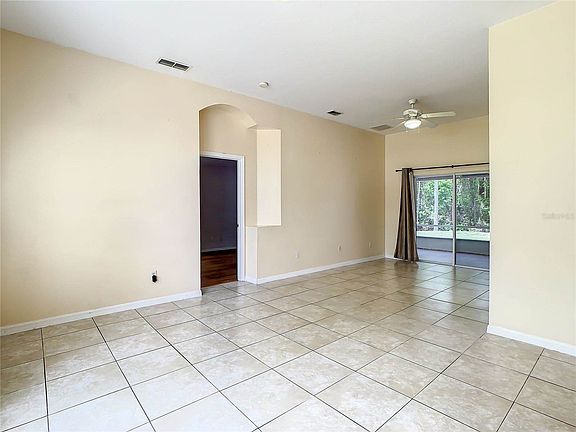 5th image of 601 Red Mulberry Dr