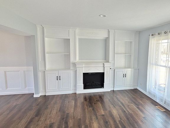 5th image of 205 Timber Oaks Dr