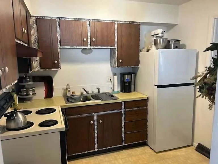 1354 Kennedy Ave #B3 — Photo 4