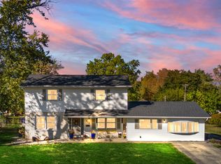 216 Marimar Ct, Crown Point, IN 46307