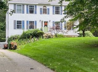 8 Hemlock St, Paxton, MA 01612