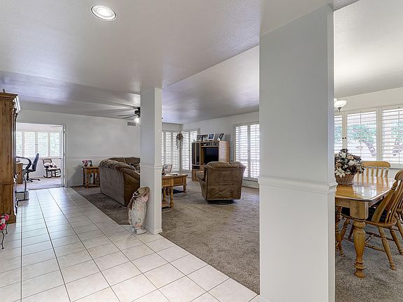 4th image of 10406 E Regal Dr