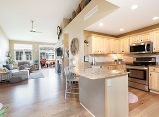 5920 Century Way E, Johnston, IA 50131