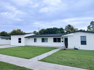 16125 SW 98th Ct, Miami, FL 33157