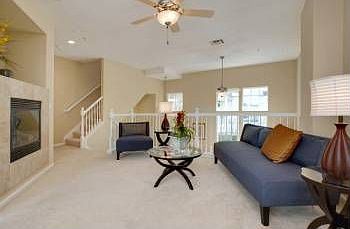 3rd image of 440 Summer Ln